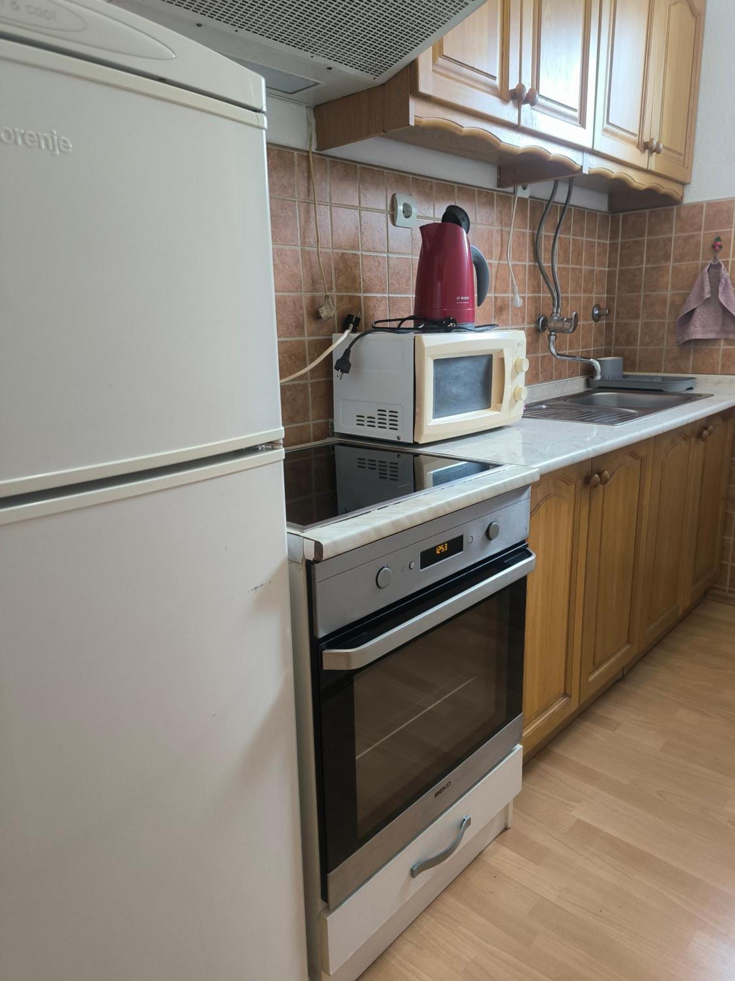 Trosoban Stan U Zenici Apartamento Zenica Exterior foto