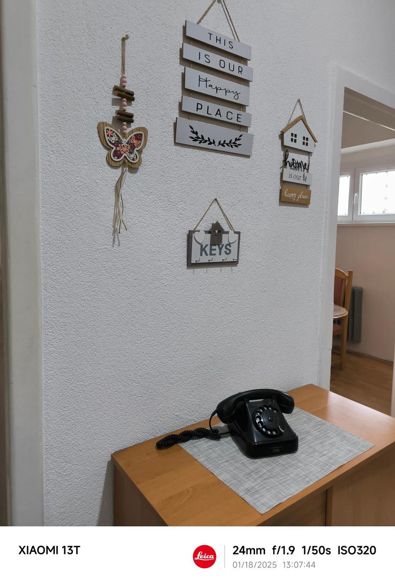 Trosoban Stan U Zenici Apartamento Zenica Exterior foto