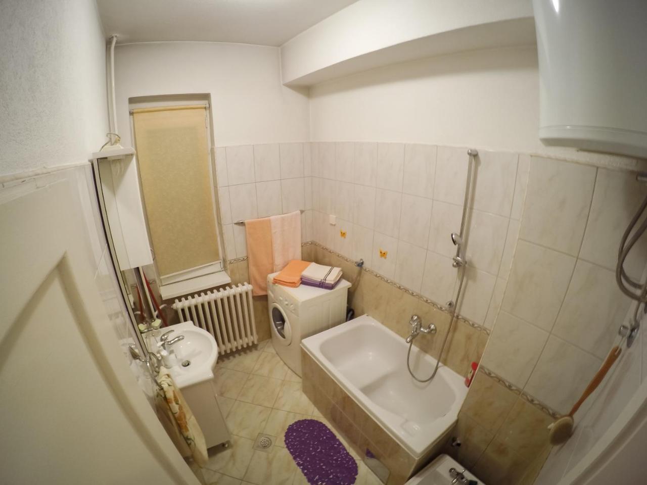 Trosoban Stan U Zenici Apartamento Zenica Exterior foto